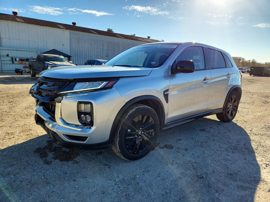Вид 2026 MITSUBISHI OUTLANDER SPORT S/SE, угол 1