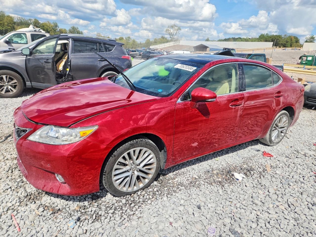 Vue de 2015 LEXUS ES 350, angle 1