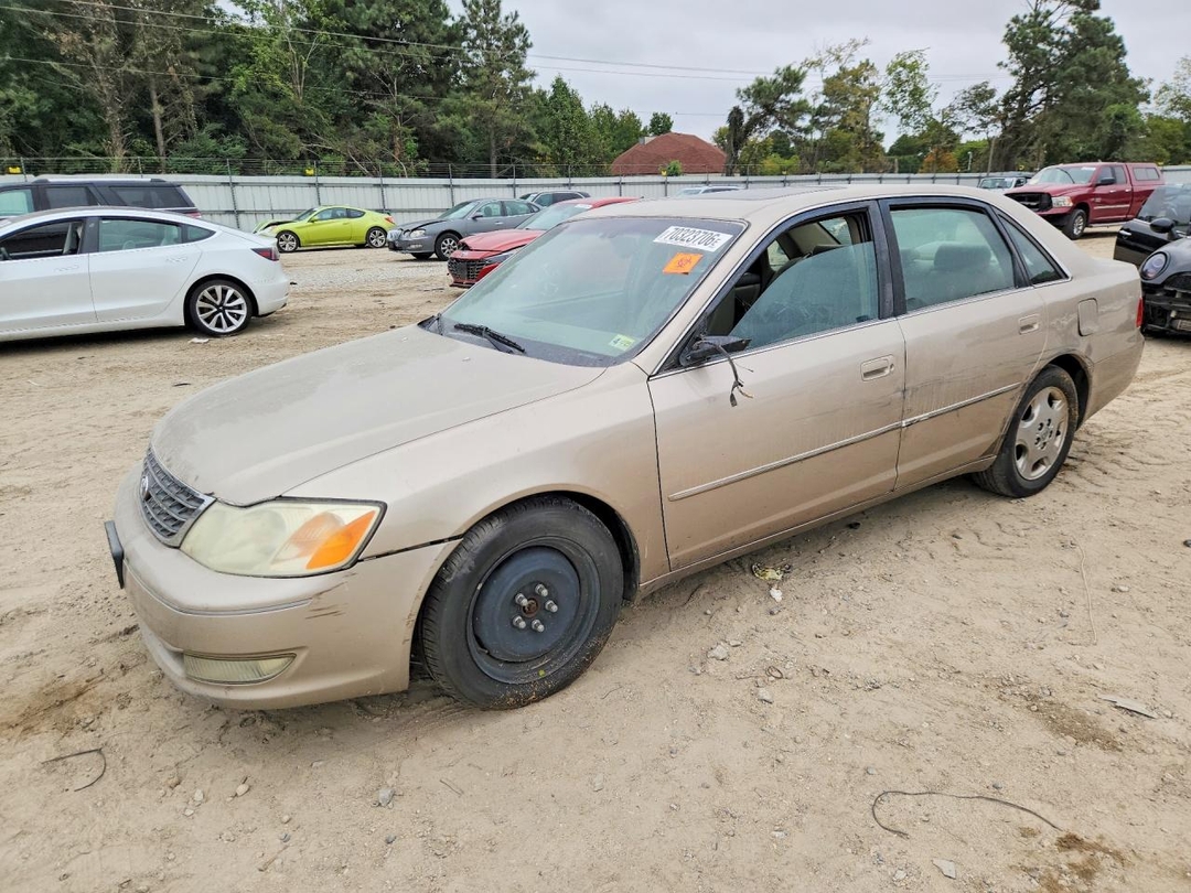 Vista de 2003 TOYOTA AVALON XLS, ángulo 1