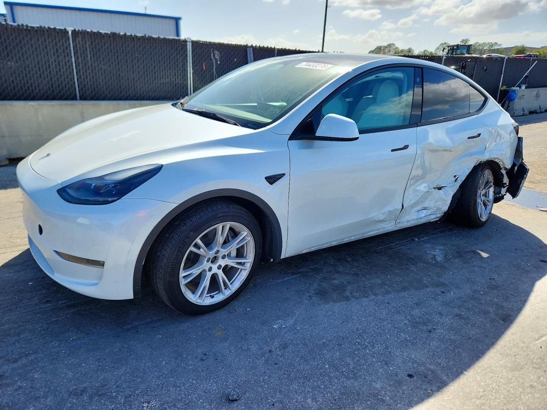 2023 TESLA MODEL Y view, angle 1