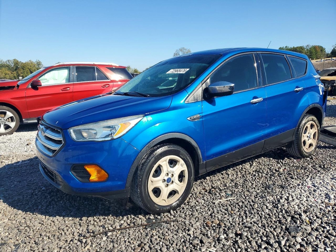 Vue de 2017 FORD ESCAPE S, angle 1
