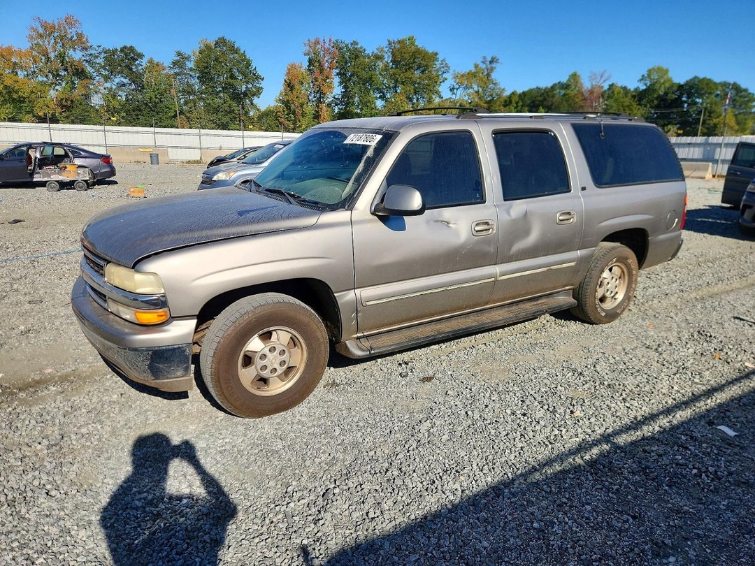 Вид 2001 CHEVROLET SUBURBAN C1500, угол 1