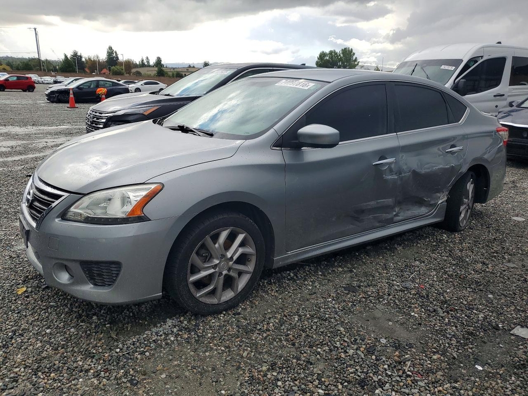 منظر 2014 NISSAN SENTRA SR، زاوية 1
