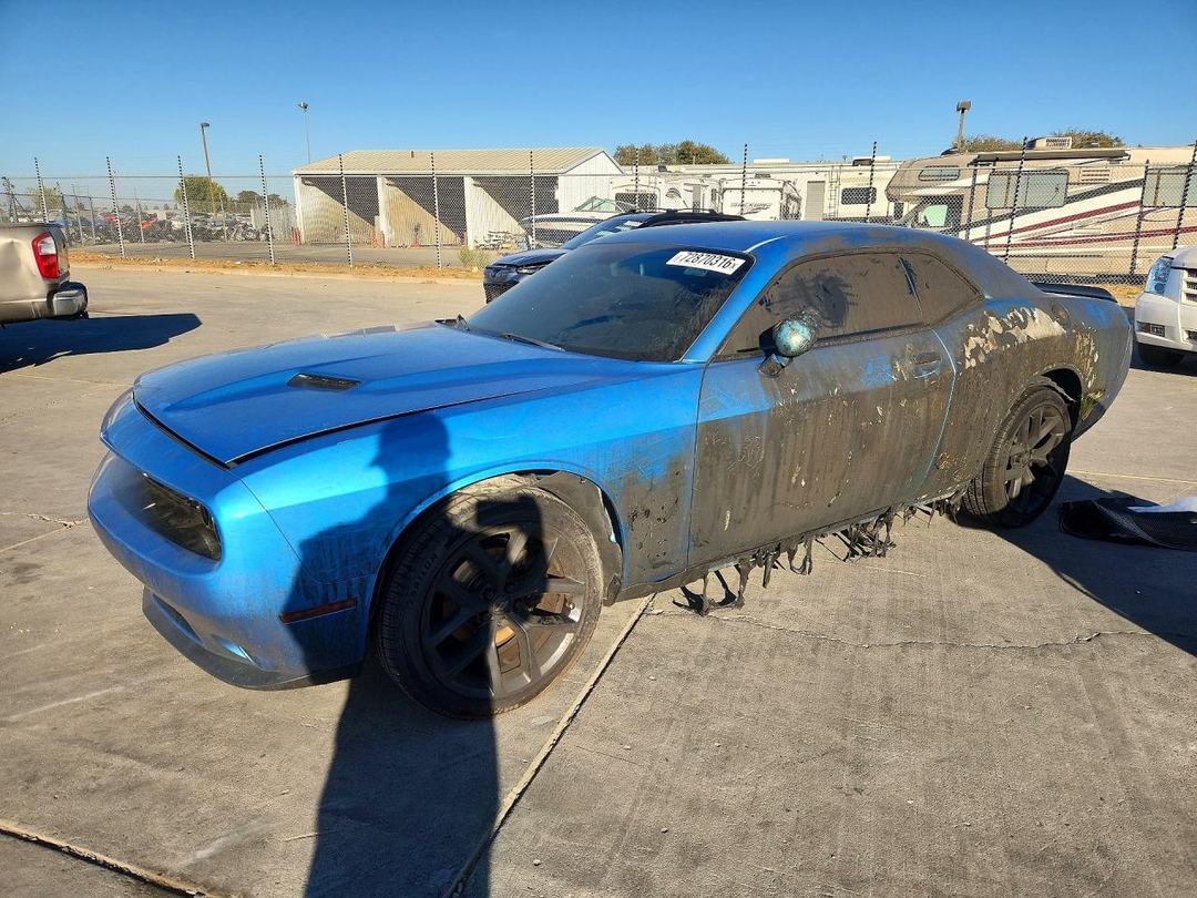 Vue de 2019 DODGE CHALLENGER SXT, angle 1