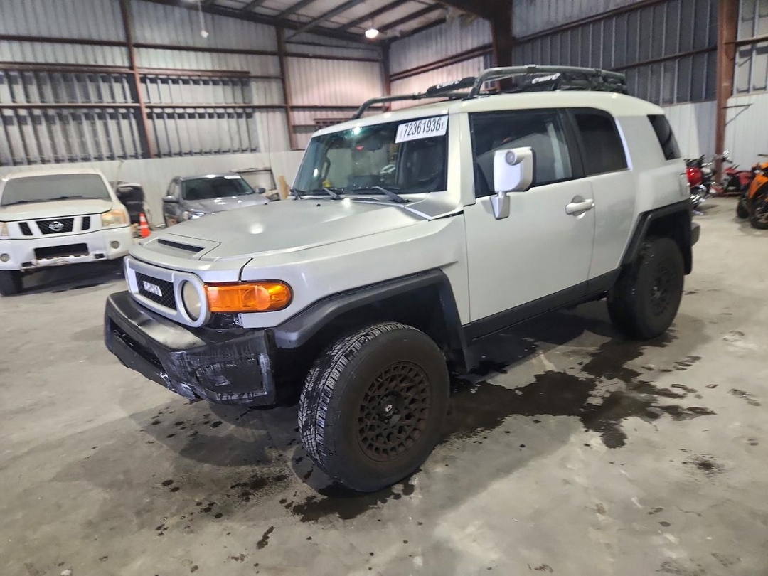 Vista de 2007 TOYOTA FJ CRUISER BASE, ángulo 1