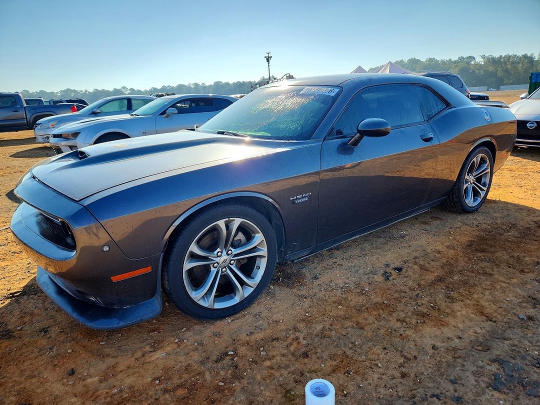 Vue de 2020 DODGE CHALLENGER R/T, angle 1