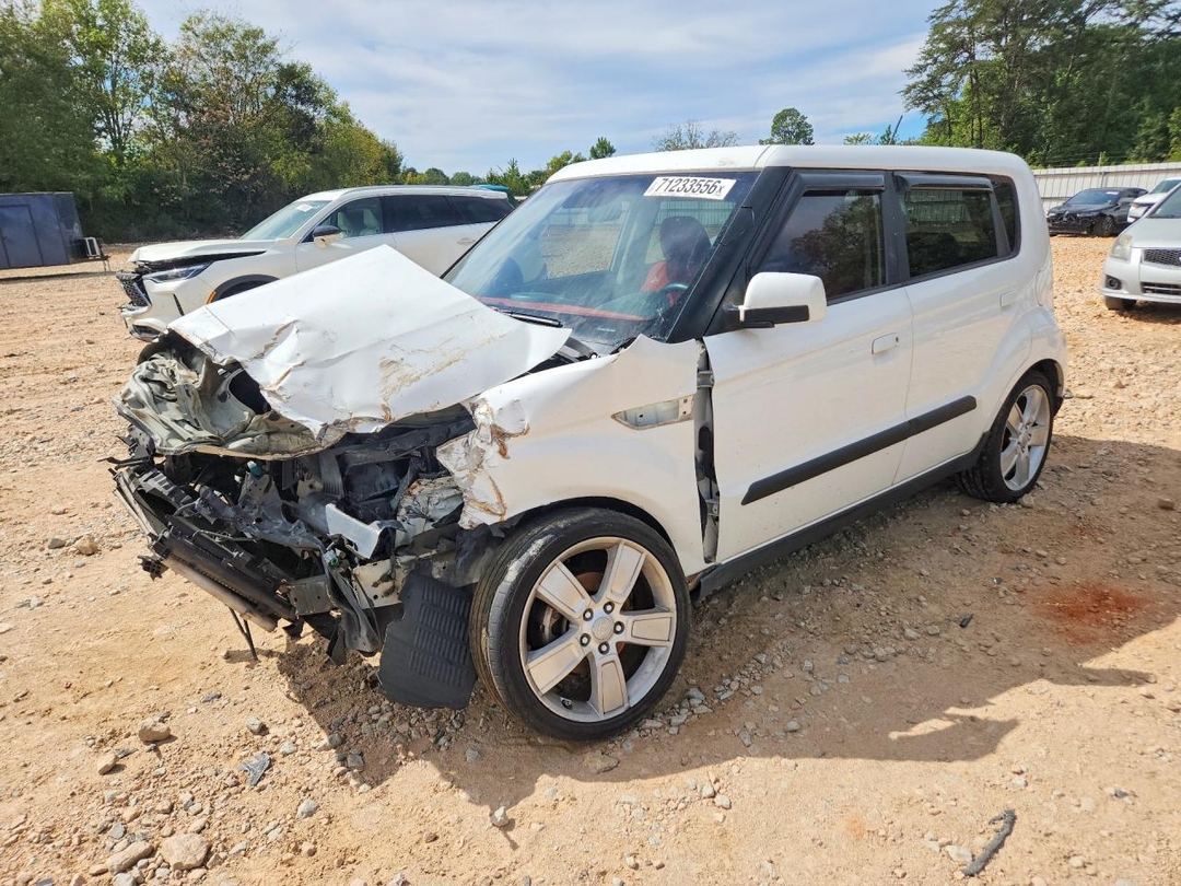 Vue de 2010 KIA SOUL, angle 1