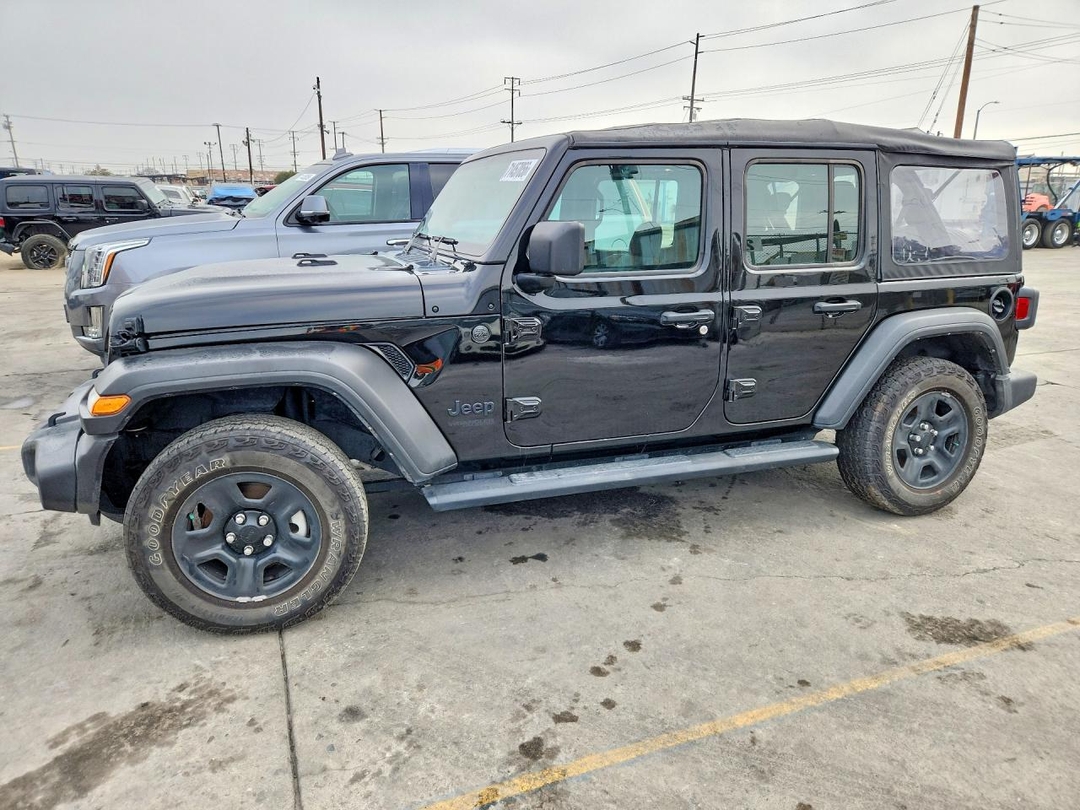 Вид 2022 JEEP WRANGLER UNLIMITED SPORT, угол 1