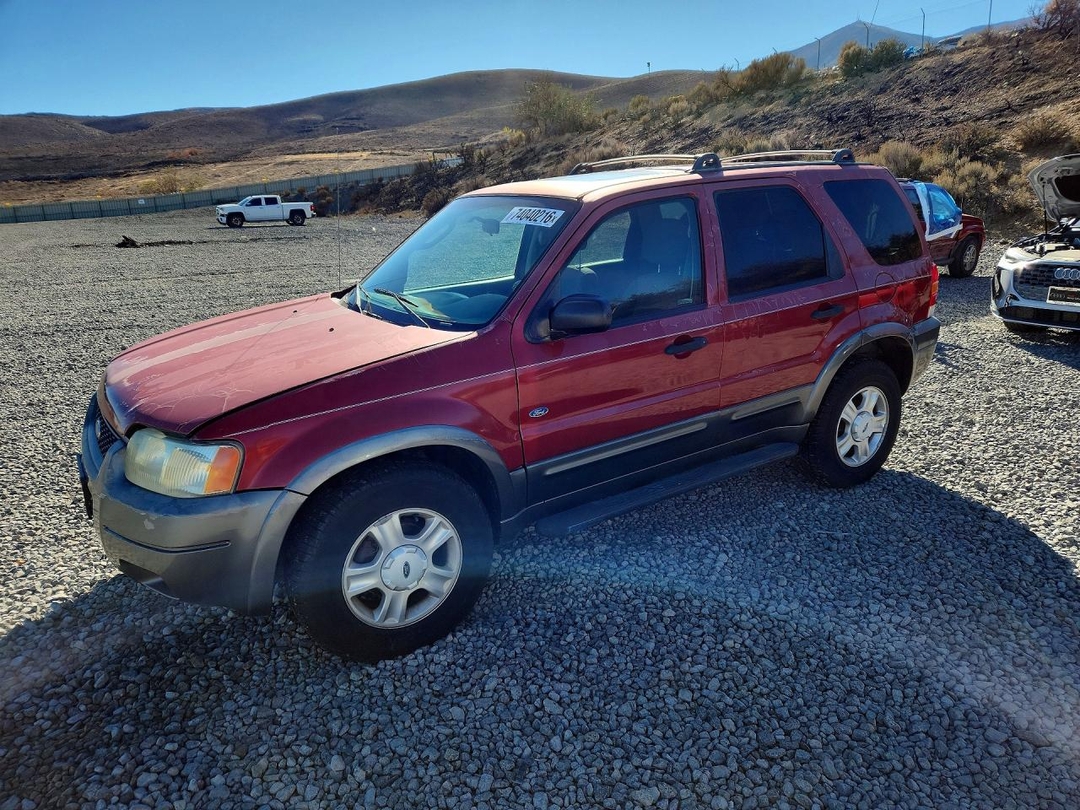 Vue de 2004 FORD ESCAPE XLT, angle 1