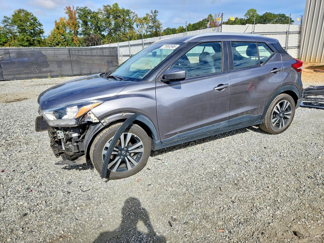 Вид 2019 NISSAN KICKS SV, угол 1