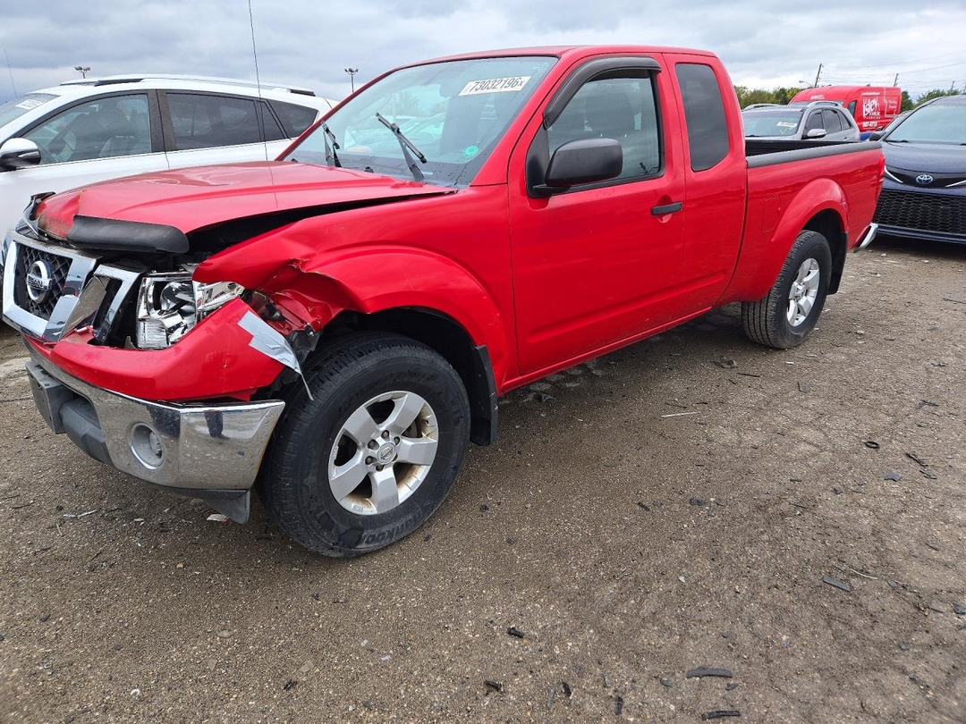 Вид 2010 NISSAN FRONTIER SE V6, угол 1