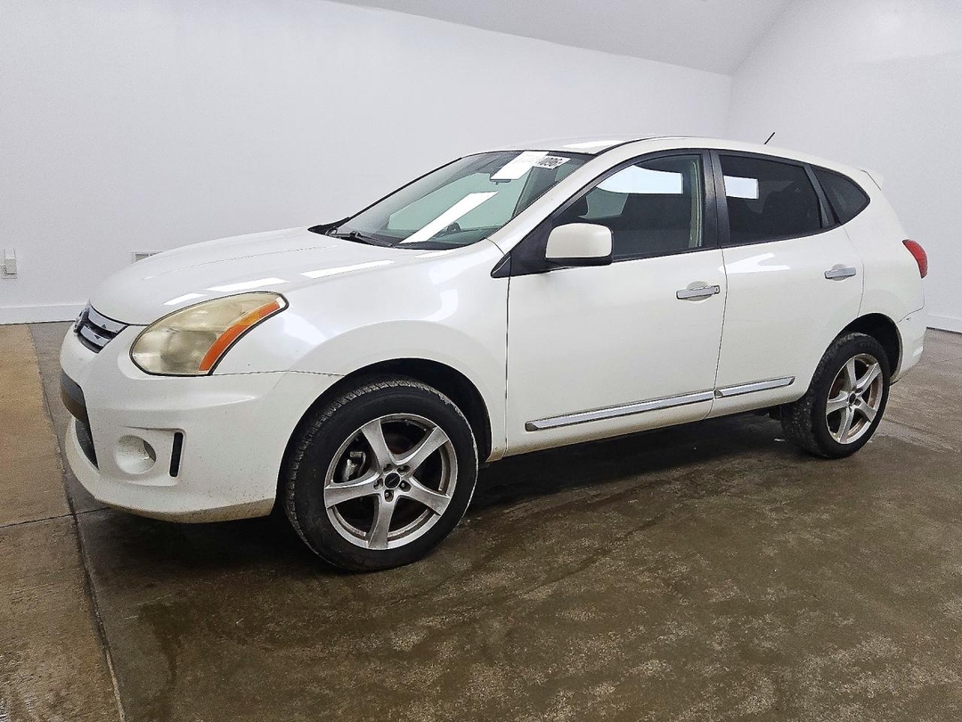 Vue de 2011 NISSAN ROGUE S, angle 1