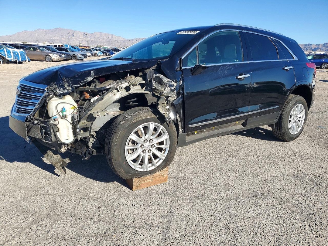 منظر 2019 CADILLAC XT5، زاوية 1
