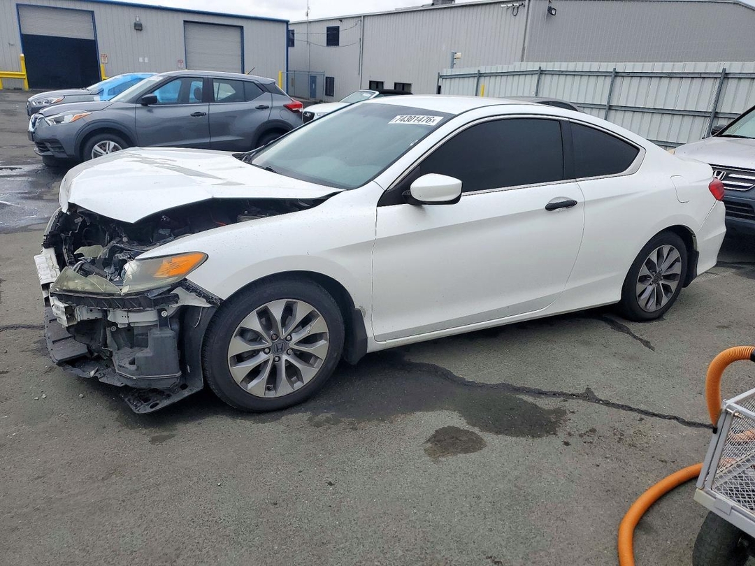 Vista de 2014 HONDA ACCORD LX-S, ángulo 1