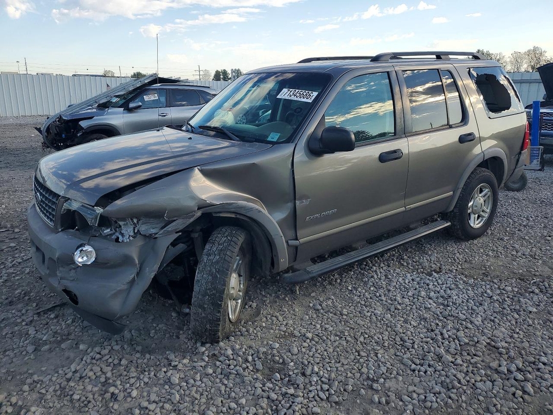 Vue de 2002 FORD EXPLORER XLS, angle 1