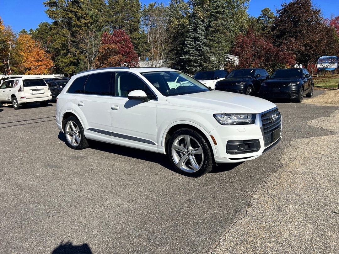 Вид 2019 AUDI Q7 PRESTIGE, угол 1