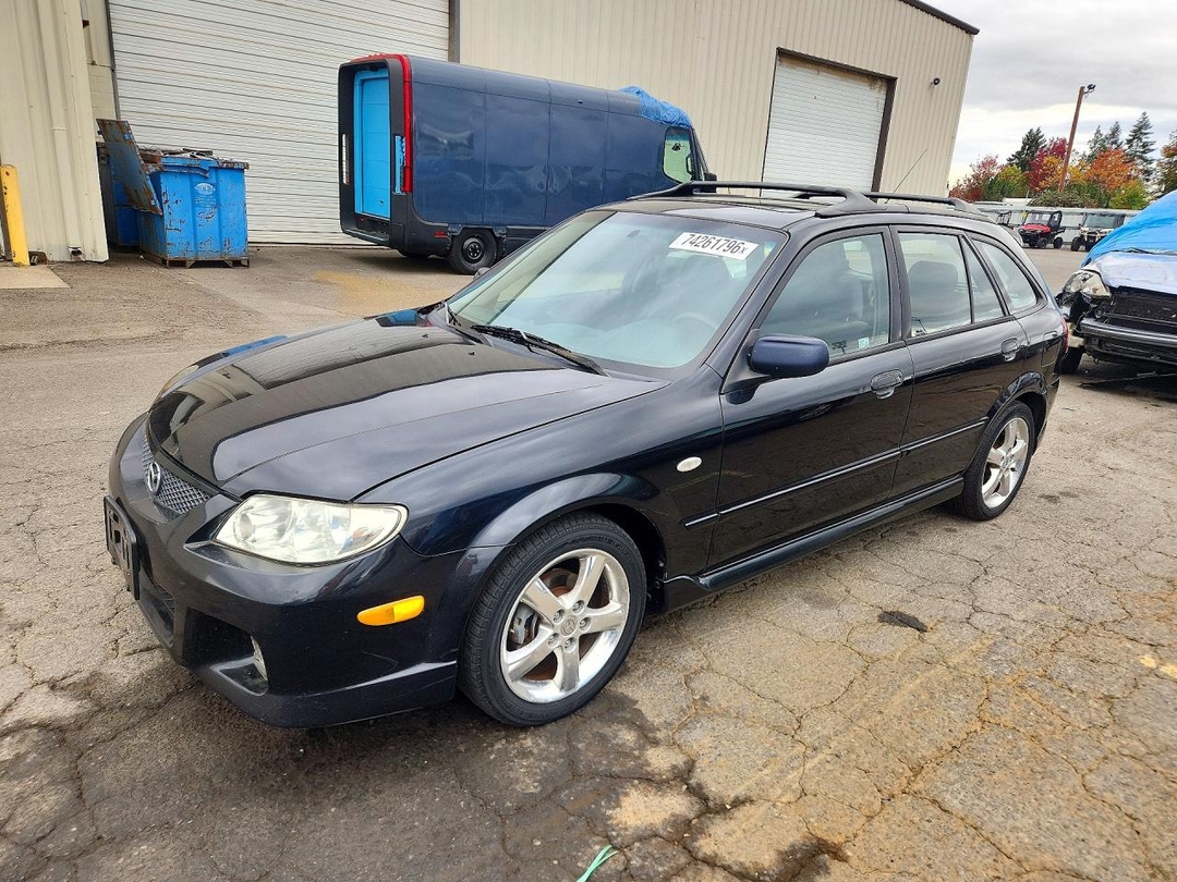 Вид 2002 MAZDA PROTEGE PR5, угол 1