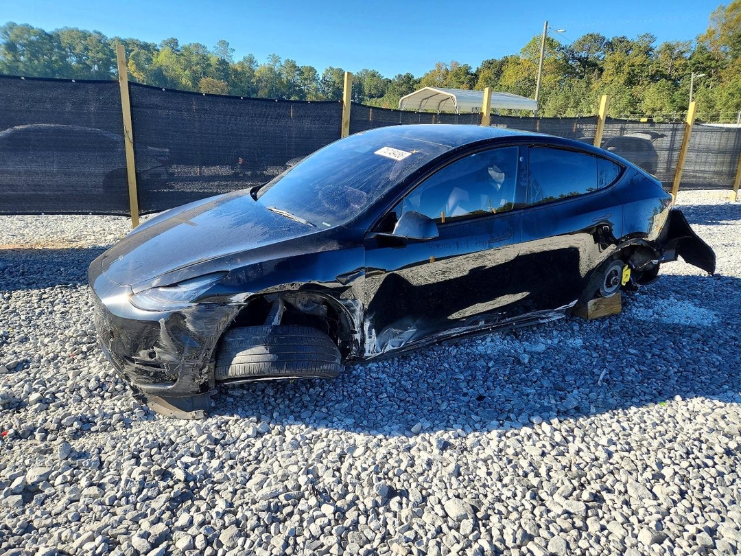 Vista de 2021 TESLA MODEL Y, ángulo 1