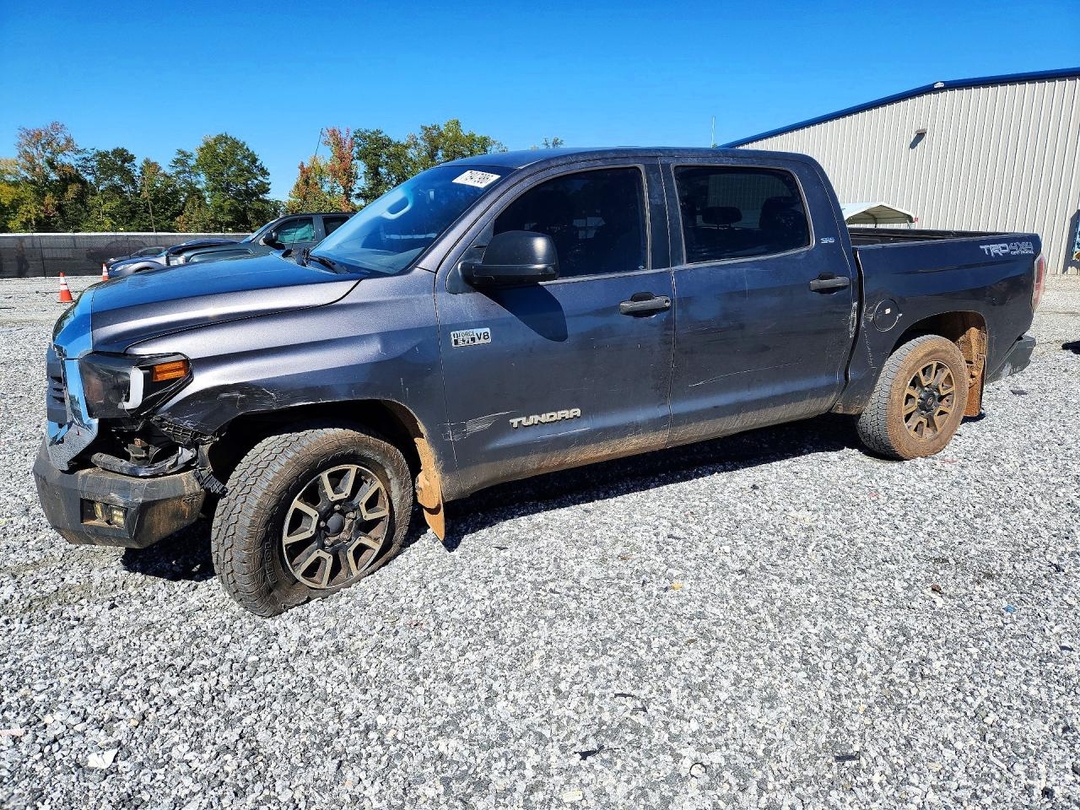 Vedere 2014 TOYOTA TUNDRA CREWMAX SR5, unghi 1