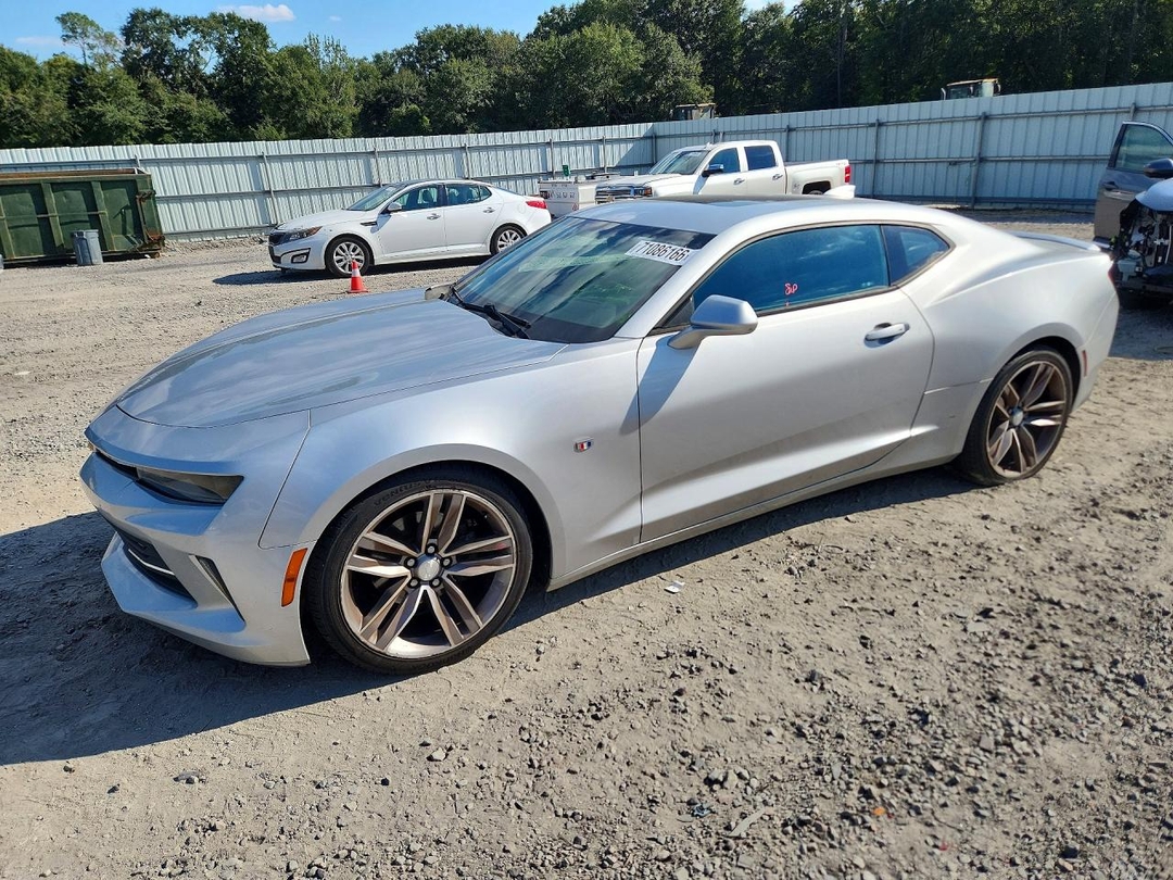 Vue de 2018 CHEVROLET CAMARO LT, angle 1