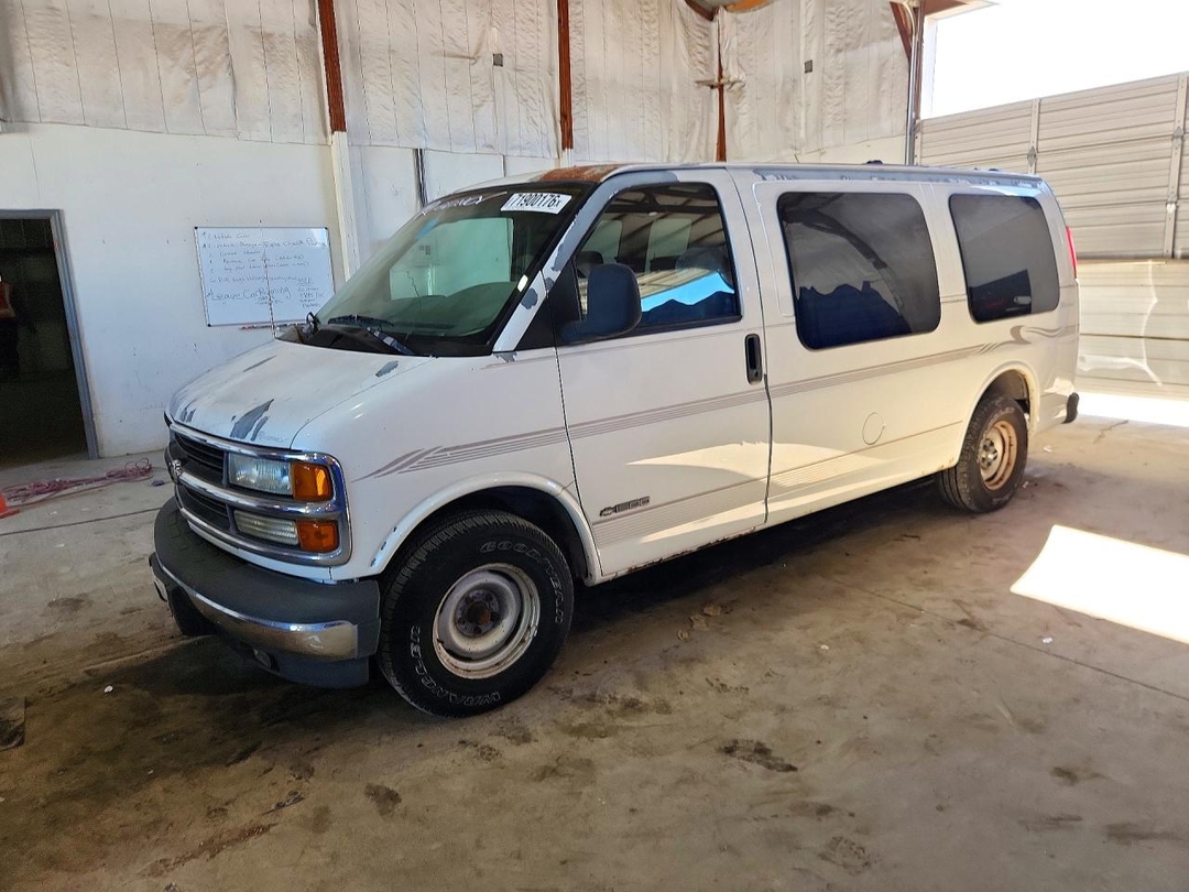 منظر 1999 CHEVROLET EXPRESS G1500، زاوية 1