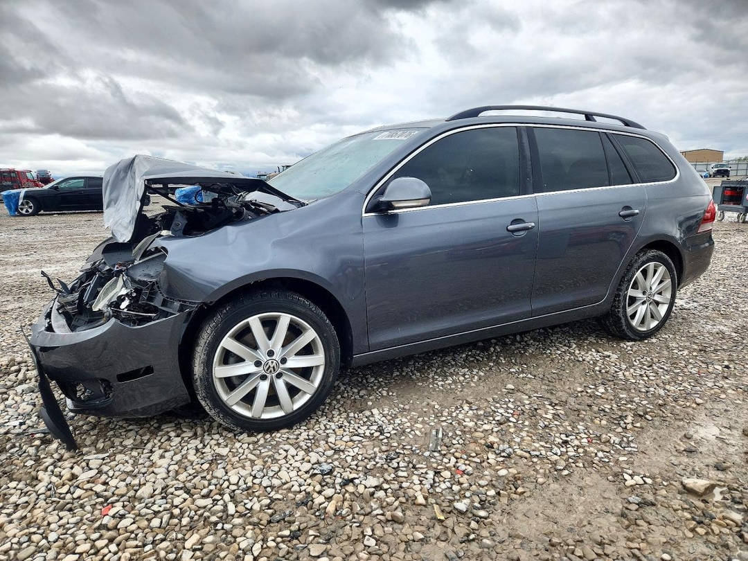 Vue de 2014 VOLKSWAGEN JETTA TDI, angle 1