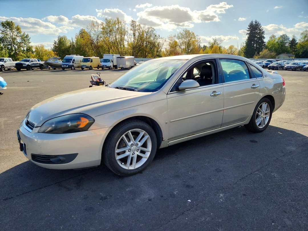 Vue de 2008 CHEVROLET IMPALA LTZ, angle 1