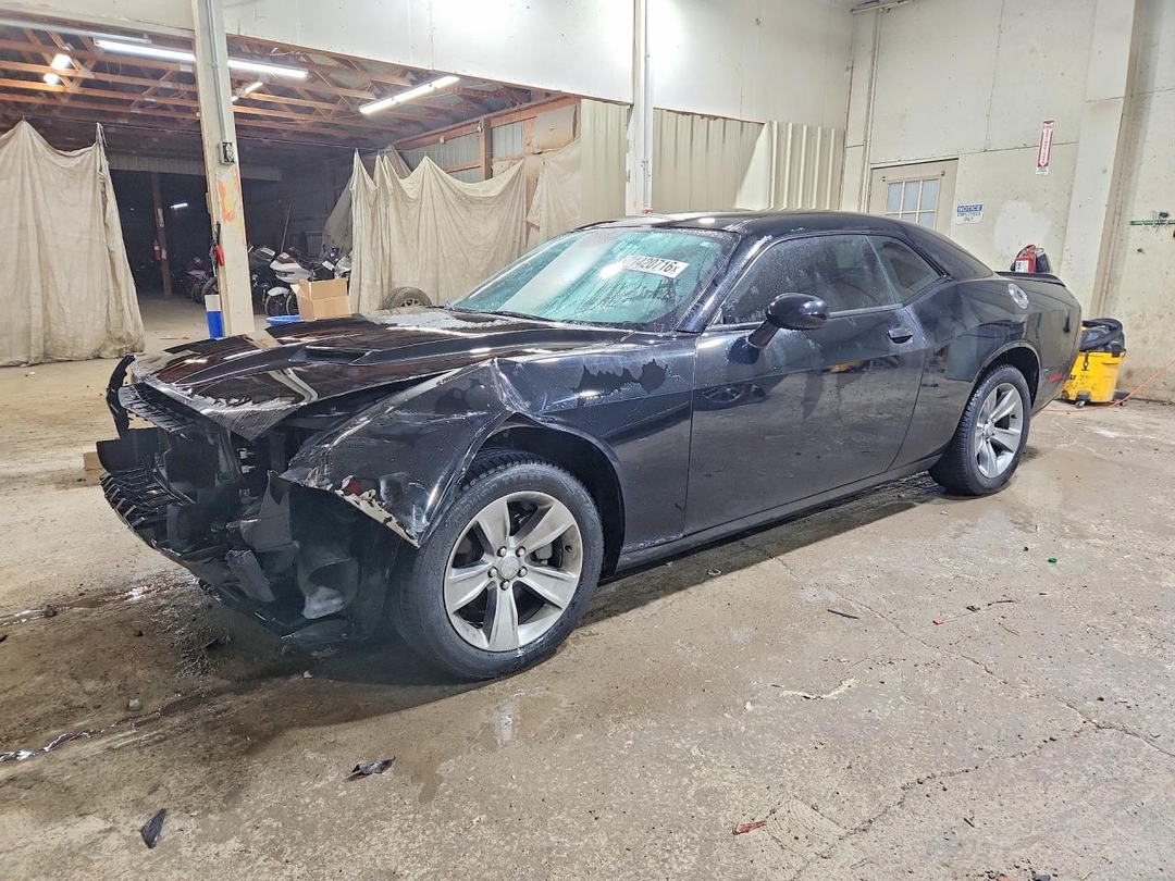 Vista de 2019 DODGE CHALLENGER SXT, ángulo 1