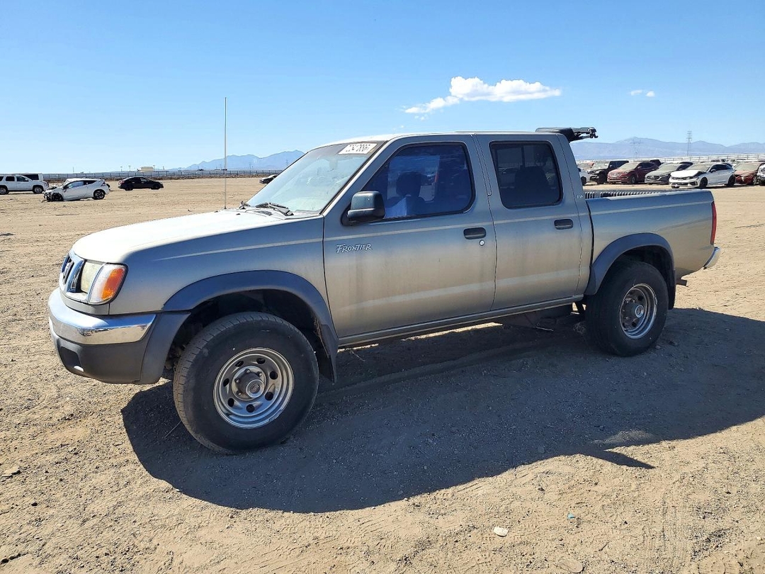 Вид 2000 NISSAN FRONTIER XE, угол 1