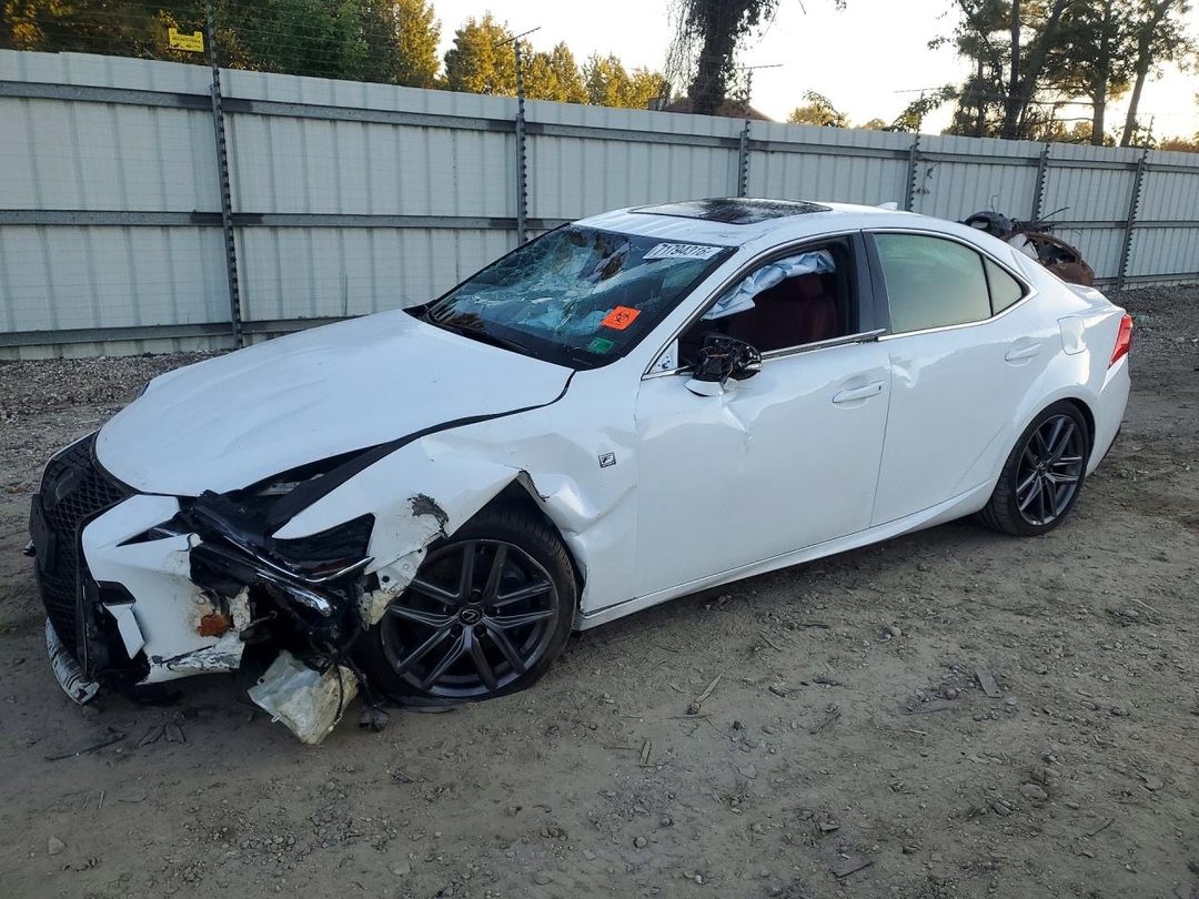 Вид 2020 LEXUS IS 300 F SPORT, угол 1
