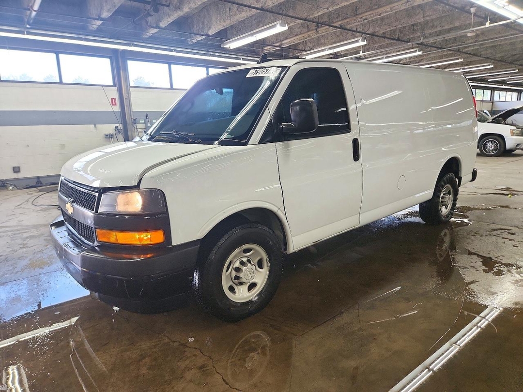 Vue de 2019 CHEVROLET EXPRESS 2500 CARGO DELIVERY VAN, angle 1