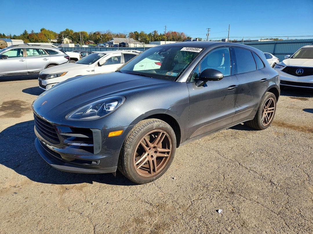 2021 PORSCHE MACAN S view, angle 1