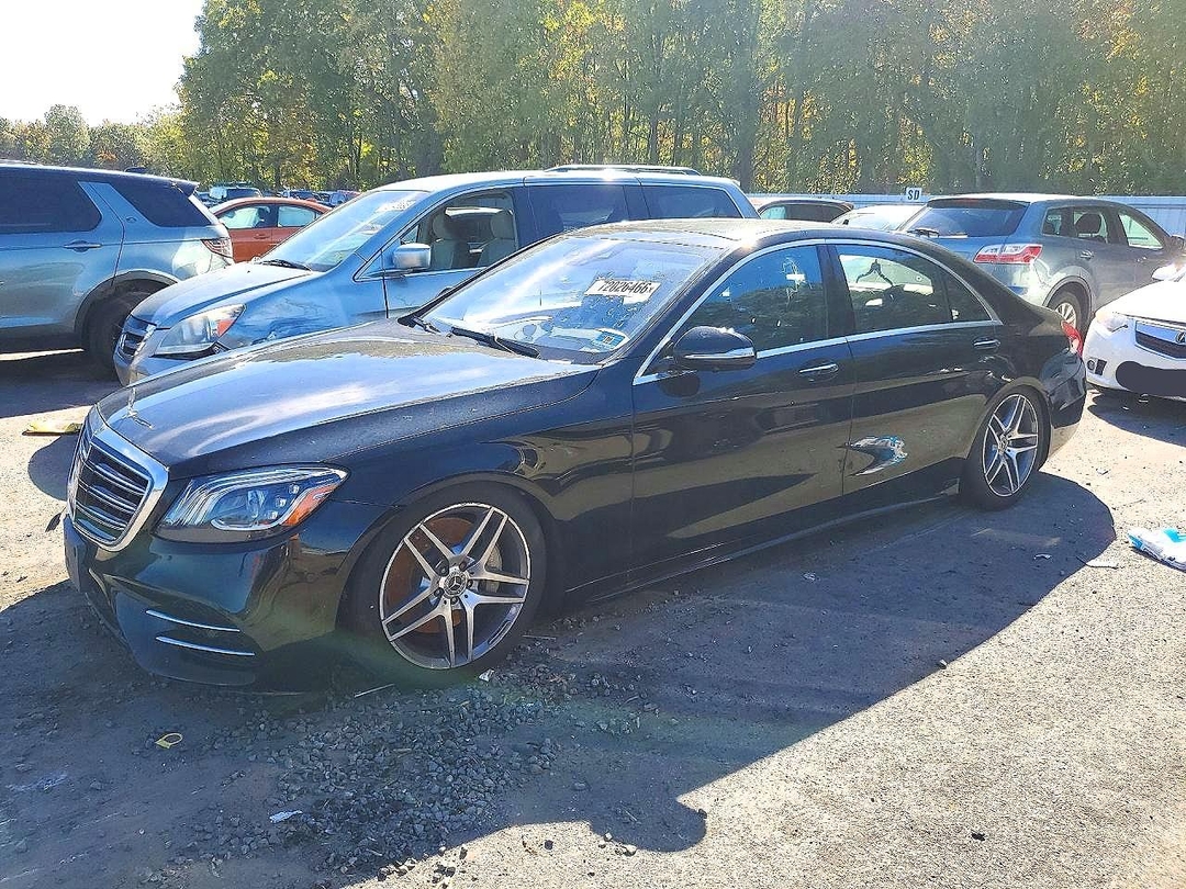 Vue de 2020 MERCEDES-BENZ S 560 4MATIC, angle 1