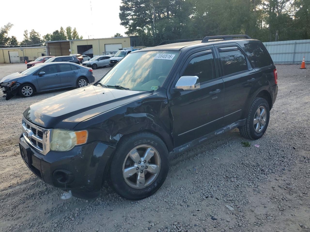 منظر 2009 FORD ESCAPE XLT، زاوية 1