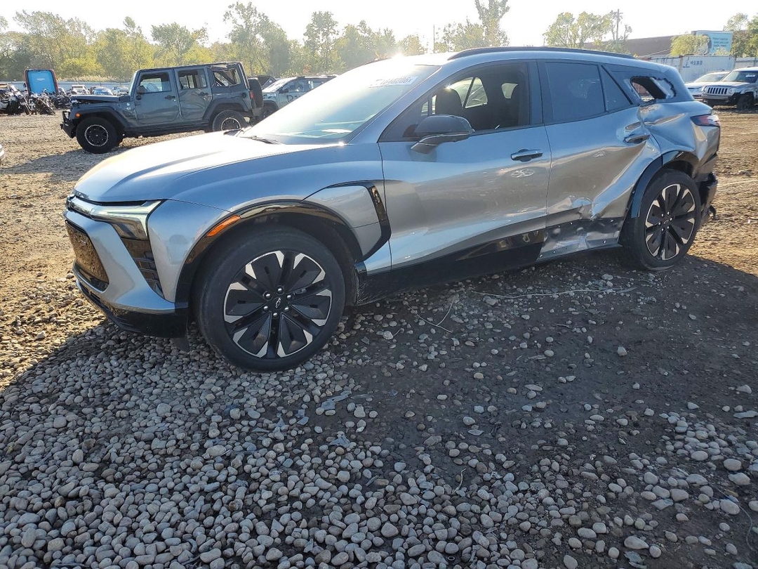 Vue de 2024 CHEVROLET BLAZER RS, angle 1