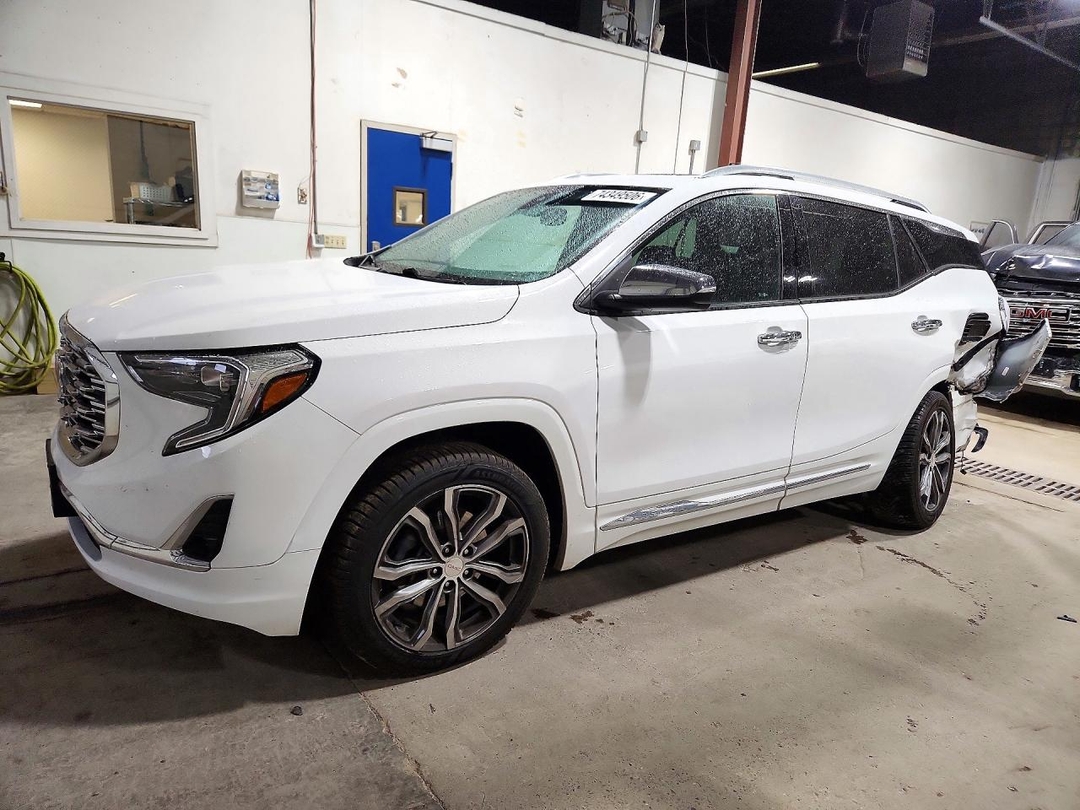Vue de 2018 GMC TERRAIN DENALI, angle 1