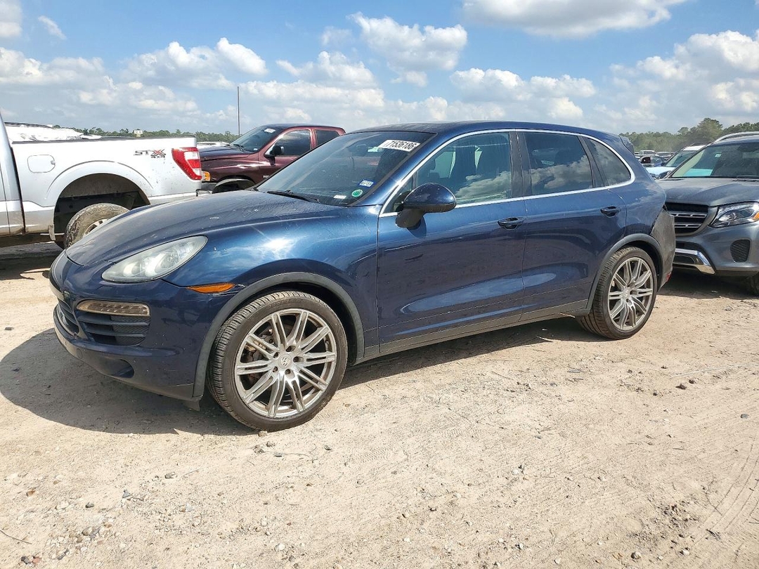 منظر 2011 PORSCHE CAYENNE S، زاوية 1