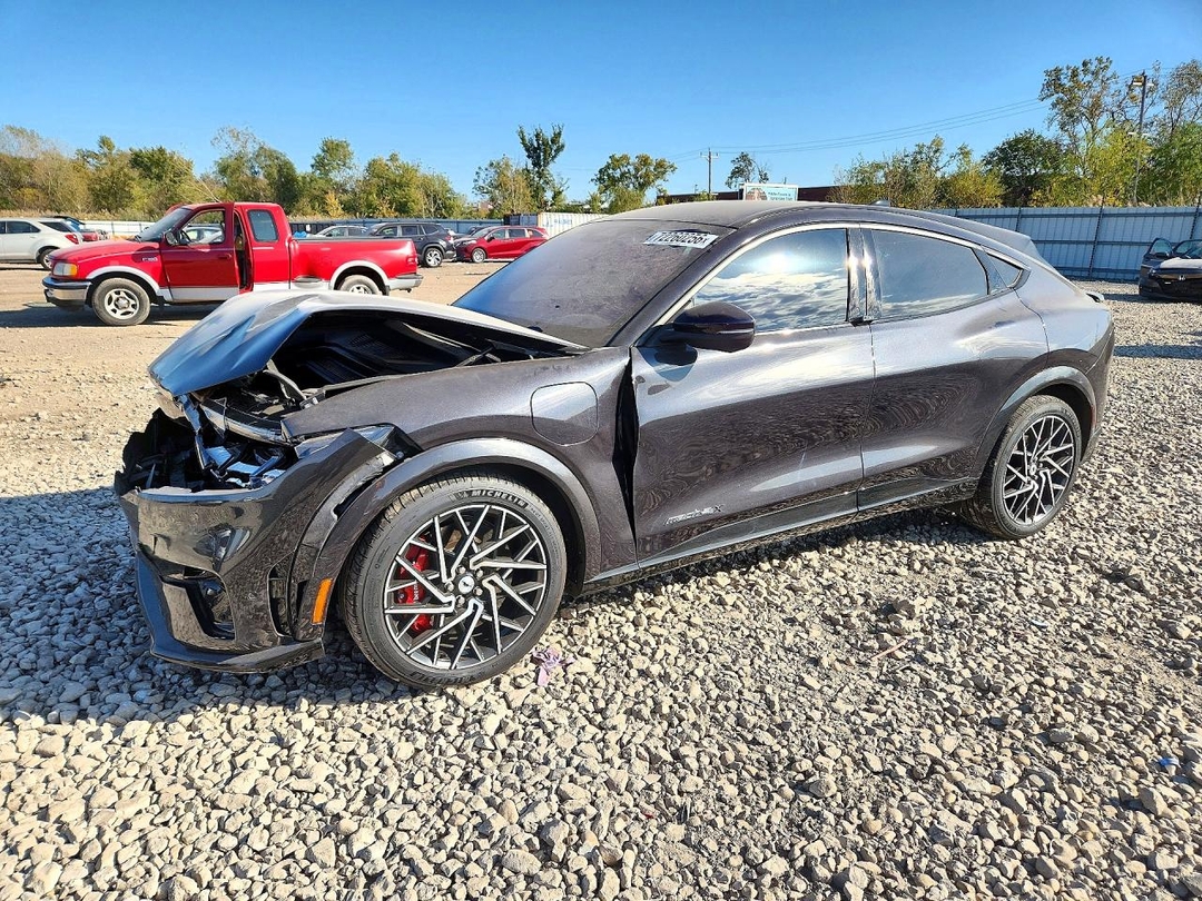 منظر 2022 FORD MUSTANG MACH-E GT، زاوية 1