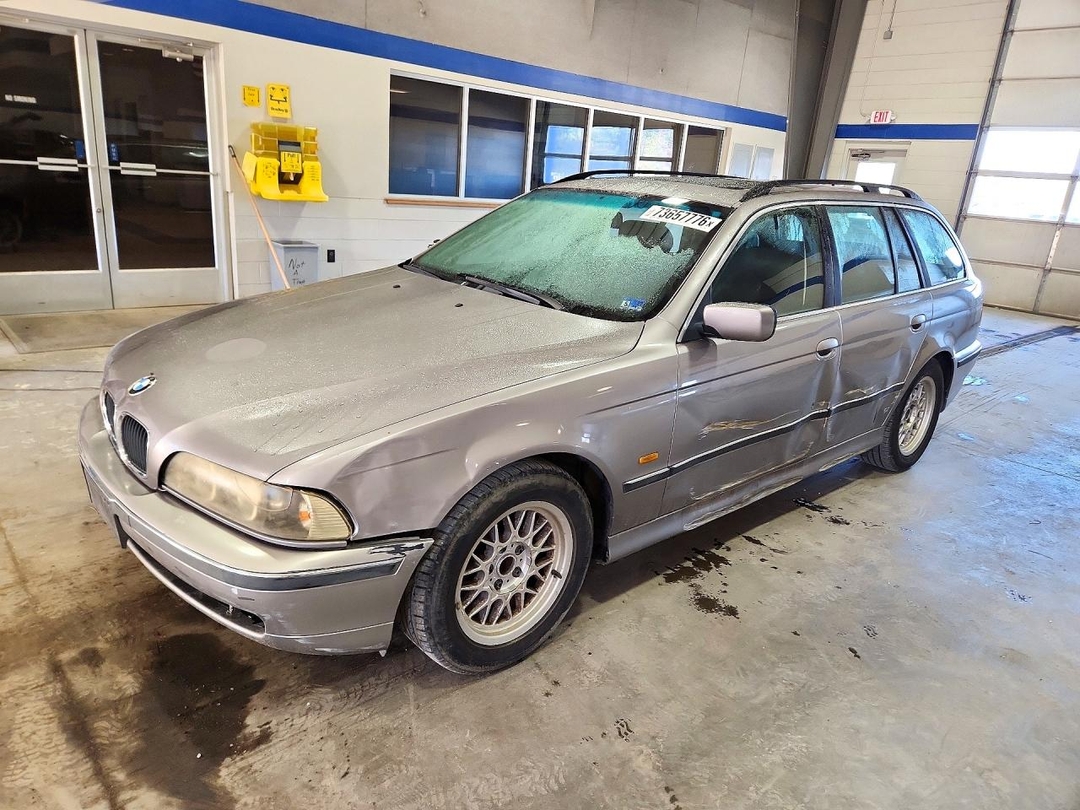 Вид 1999 BMW 528 IT AUTOMATIC, угол 1