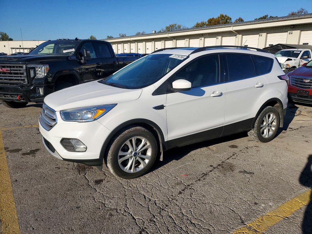 منظر 2018 FORD ESCAPE SE، زاوية 1