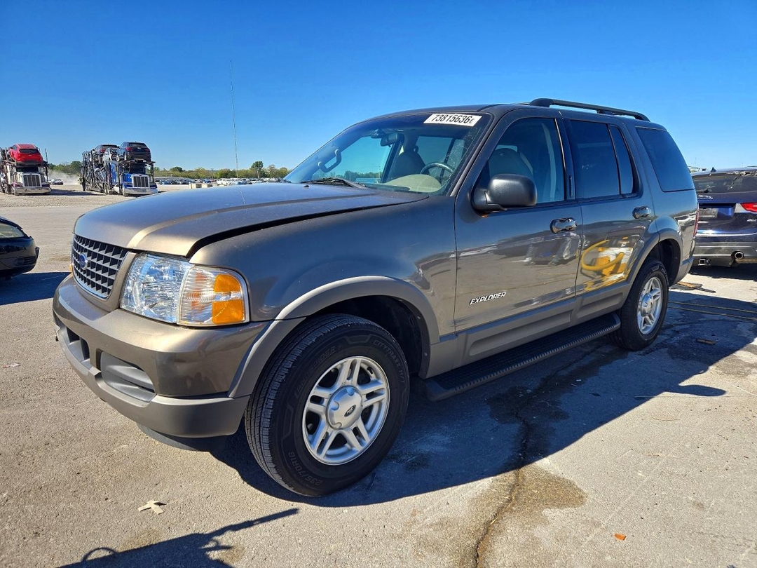 منظر 2002 FORD EXPLORER XLT، زاوية 1