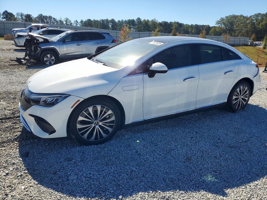 منظر 2023 MERCEDES-BENZ EQE SEDAN 350+، زاوية 1
