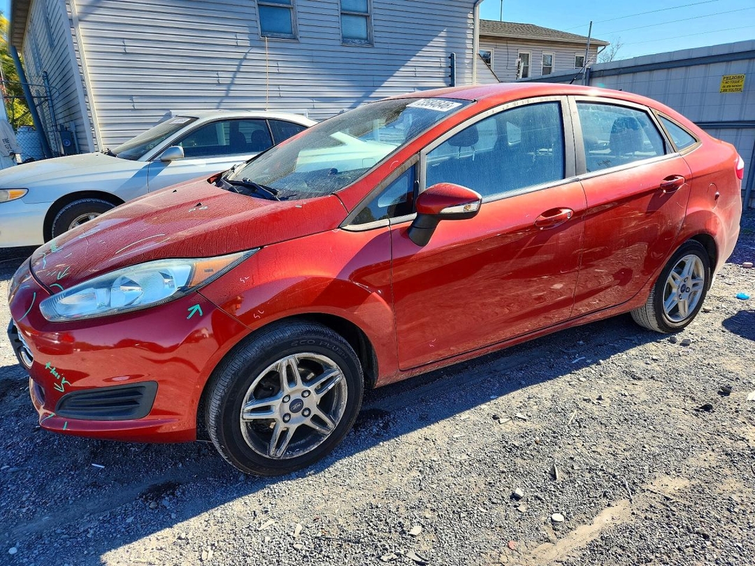 Vue de 2018 FORD FIESTA SE, angle 1