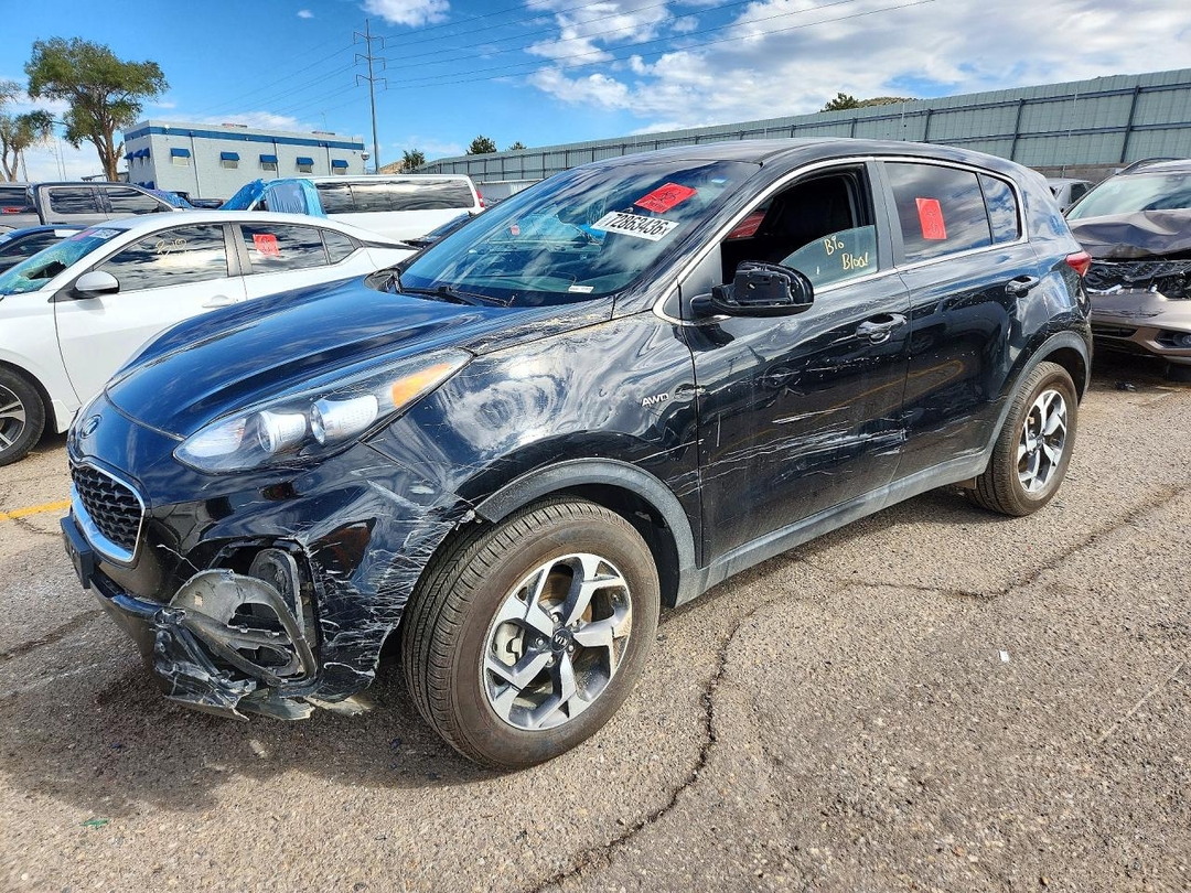 منظر 2021 KIA SPORTAGE LX، زاوية 1