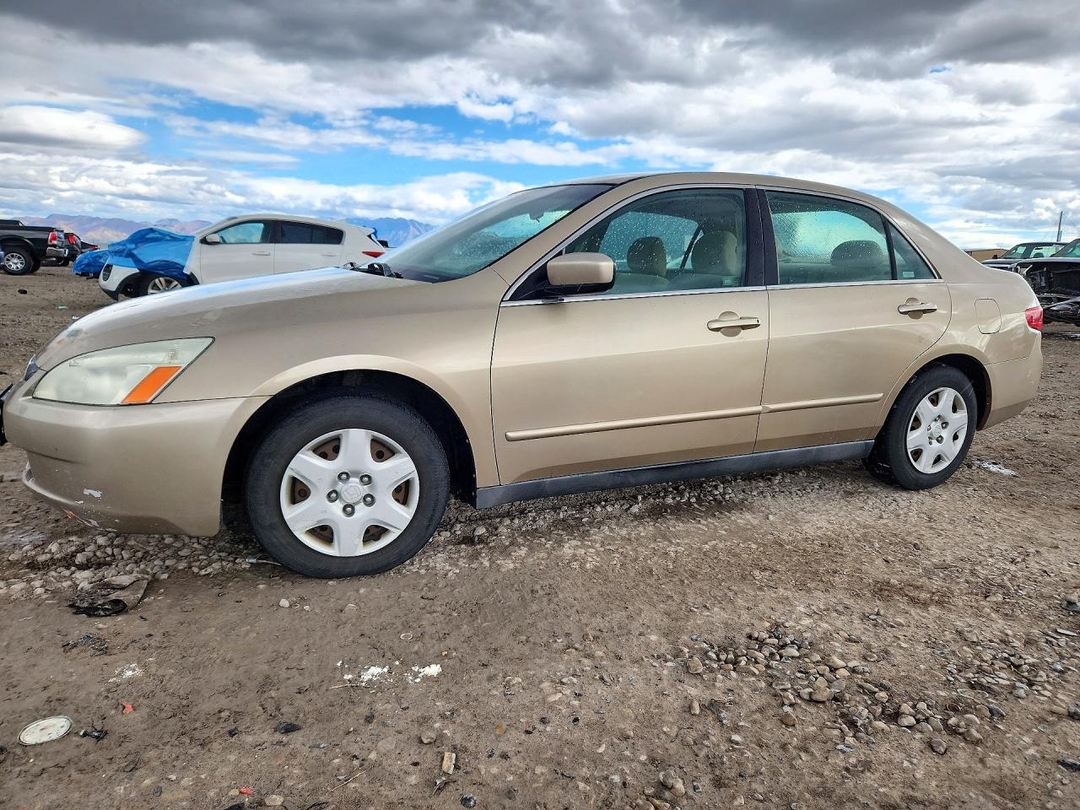 منظر 2005 HONDA ACCORD LX، زاوية 1