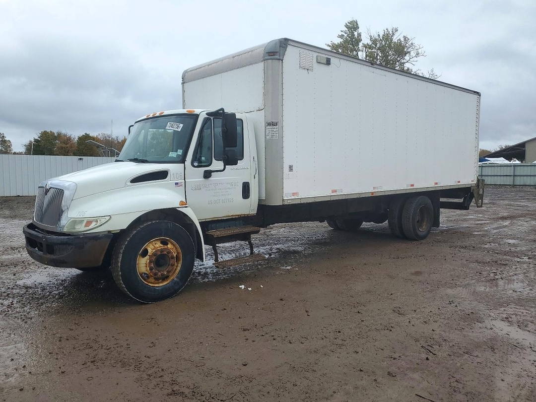 Vue de 2007 INTERNATIONAL 4000 4300, angle 1