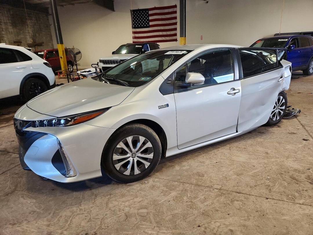 Vedere 2021 TOYOTA PRIUS PRIME LE, unghi 1