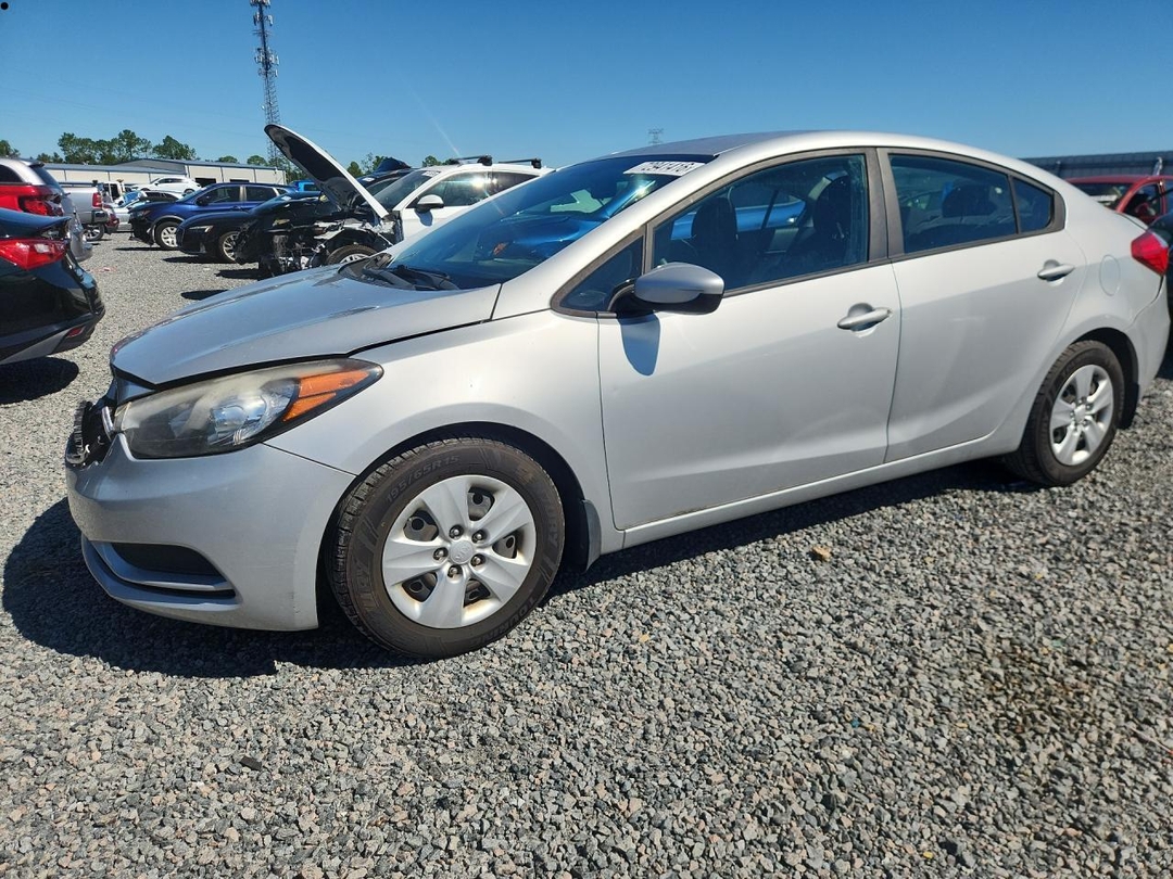 Vedere 2016 KIA FORTE LX, unghi 1