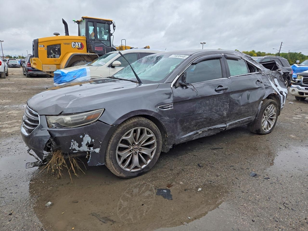 منظر 2015 FORD TAURUS LIMITED، زاوية 1
