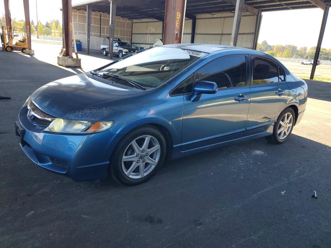 Vue de 2009 HONDA CIVIC LX, angle 1